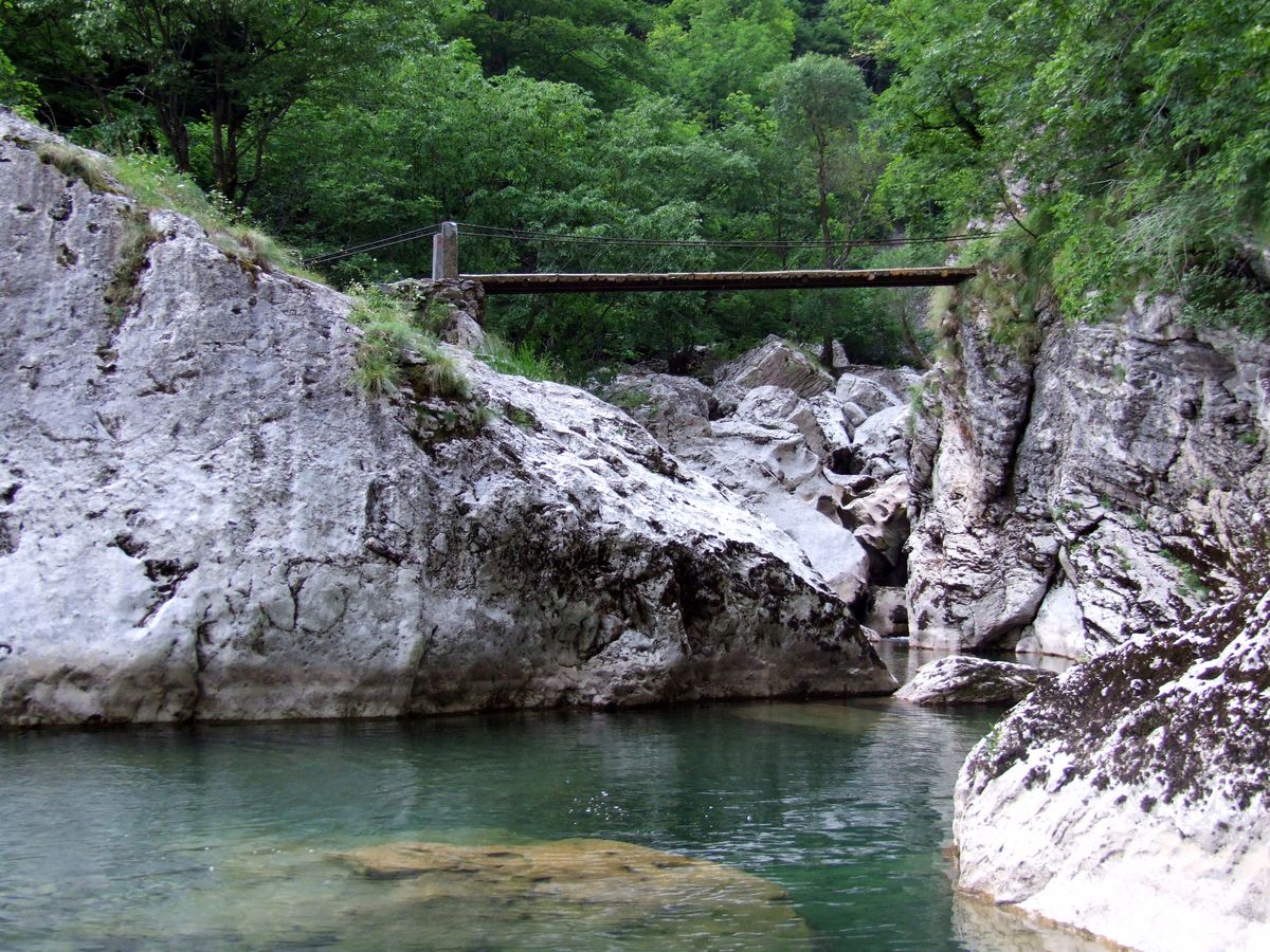 rakitnica-canyon-highlander-adventures